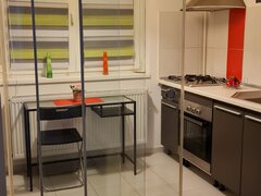 Titan, Palladium Residence, proprietar